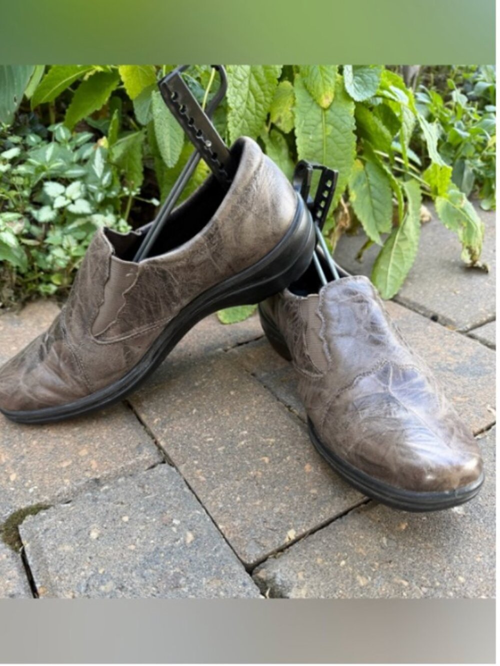 Romika Taupe Grey Crinkle Leather Slip-On Shoes Elastic Gore Size 39 Fall Sale